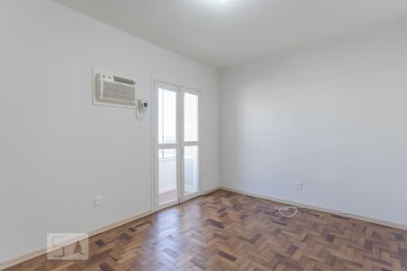 Quarto 2 de apartamento para alugar com 2 quartos, 70m² em São João, Porto Alegre