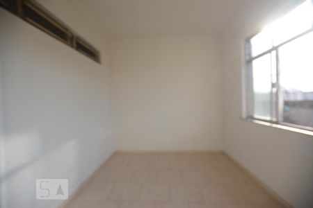 Quarto 1 de apartamento para alugar com 1 quarto, 40m² em Bonsucesso, Rio de Janeiro