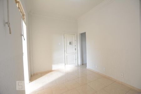 Sala de apartamento para alugar com 1 quarto, 40m² em Bonsucesso, Rio de Janeiro