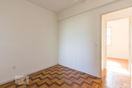 Quarto 2 de apartamento para alugar com 2 quartos, 75m² em Rio Branco, Porto Alegre