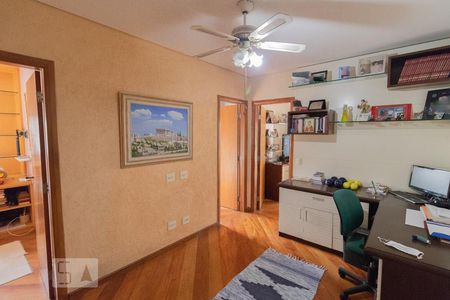Apartamento para alugar com 215m², 4 quartos e 4 vagas Apartamento para alugar com 215m², 4 quartos e 4 vagasEscritório