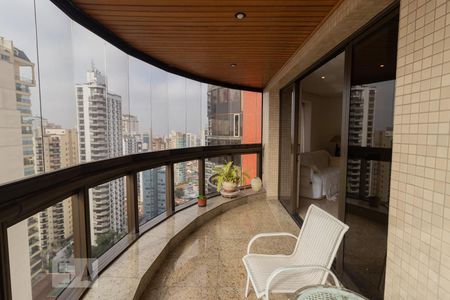 Varanda  de apartamento para alugar com 4 quartos, 215m² em Santana, São Paulo