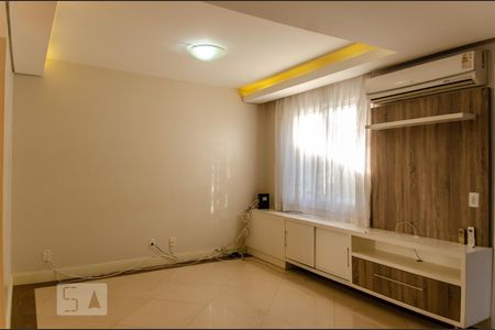 Sala de casa de condomínio à venda com 3 quartos, 140m² em Marechal Rondon, Canoas