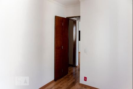 Quarto 1 de apartamento para alugar com 2 quartos, 56m² em Vila Santana, São Paulo