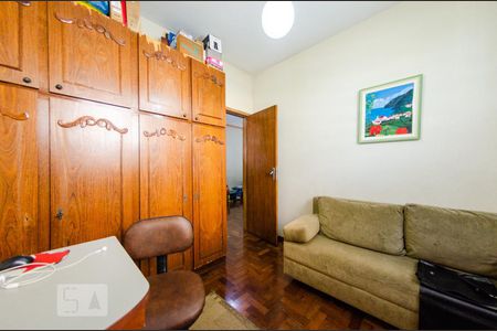 Quarto 1 de casa à venda com 6 quartos, 220m² em Jardim Montanhês, Belo Horizonte