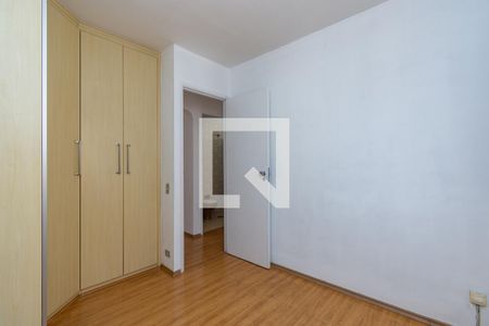 Quarto 1 de apartamento para alugar com 2 quartos, 55m² em Vila Guarani, São Paulo