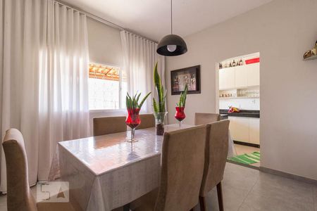 Sala de Jantar de casa para alugar com 2 quartos, 80m² em Vila Cloris, Belo Horizonte