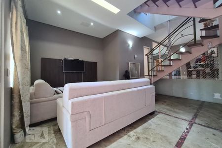 Sala de TV de casa para alugar com 3 quartos, 224m² em Vila Haro, Sorocaba