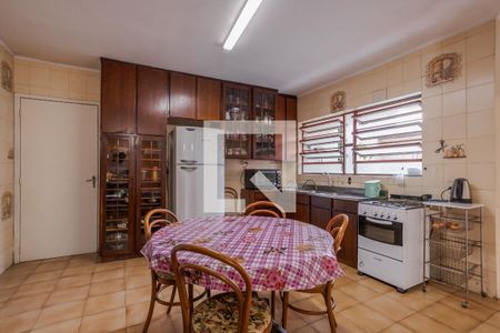 Casa à venda com 300m², 3 quartos e 2 vagas Casa à venda com 300m², 3 quartos e 2 vagasCozinha