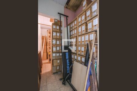 Casa à venda com 300m², 3 quartos e 2 vagas Casa à venda com 300m², 3 quartos e 2 vagasDepósito