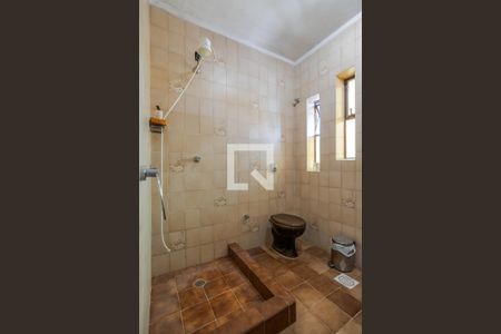 Casa à venda com 300m², 3 quartos e 2 vagas Casa à venda com 300m², 3 quartos e 2 vagasBanheiro Social