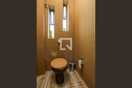 Lavabo de casa à venda com 3 quartos, 300m² em Boa Vista, Porto Alegre