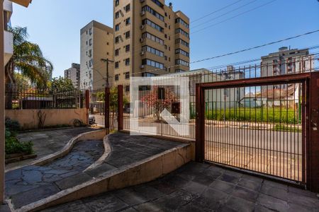 Casa à venda com 300m², 3 quartos e 2 vagas Casa à venda com 300m², 3 quartos e 2 vagasQuintal