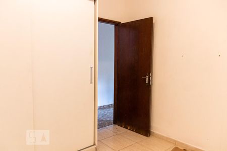 Quarto 1 de casa para alugar com 4 quartos, 150m² em Glória, Belo Horizonte