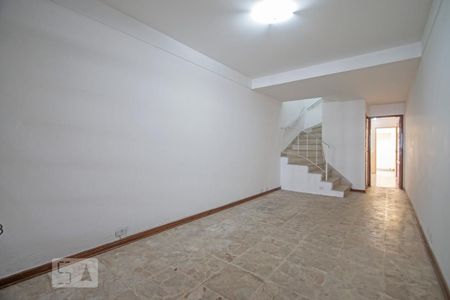 Sala de casa para alugar com 2 quartos, 111m² em Campo Belo, São Paulo