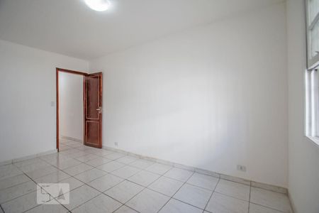 Quarto da Frente de casa para alugar com 2 quartos, 111m² em Campo Belo, São Paulo