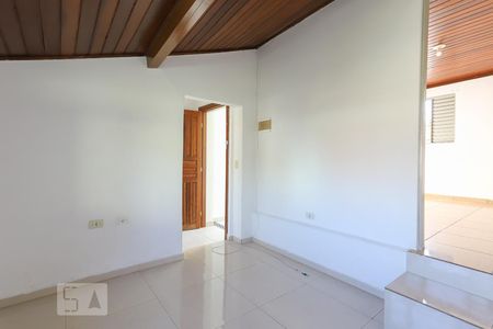 Sala de casa à venda com 2 quartos, 70m² em Vila Carbone, São Paulo