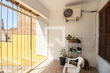 Varanda de casa à venda com 2 quartos, 100m² em Jardim Floresta, Porto Alegre