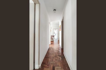 Corredor de apartamento à venda com 3 quartos, 65m² em Tristeza, Porto Alegre