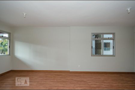 Sala de apartamento para alugar com 3 quartos, 110m² em Vale do Sereno, Nova Lima