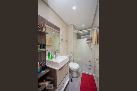Banheiro  de apartamento à venda com 1 quarto, 42m² em Sarandi, Porto Alegre