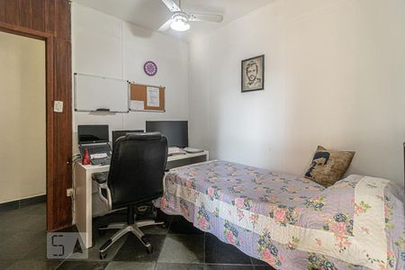 Quarto 2 de casa para alugar com 3 quartos, 92m² em Tanque, Rio de Janeiro