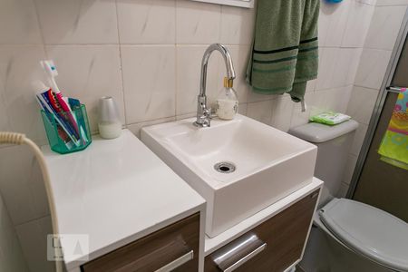 Banheiro - Torneira de apartamento à venda com 2 quartos, 48m² em Camaquã, Porto Alegre