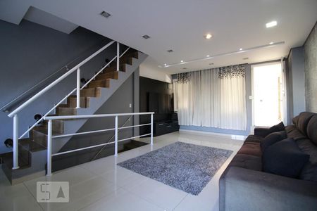 Sala de casa à venda com 2 quartos, 150m² em Vila Brasílio Machado, São Paulo