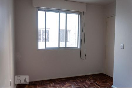 Quarto de apartamento à venda com 1 quarto, 42m² em Farroupilha, Porto Alegre