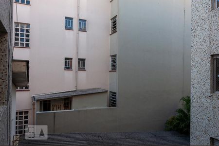 Banheiro de Serviço de apartamento à venda com 1 quarto, 42m² em Farroupilha, Porto Alegre