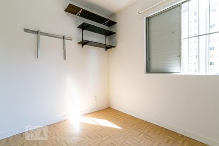 Quarto 1 de apartamento para alugar com 2 quartos, 56m² em Jardim Íris, São Paulo