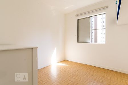 Quarto 2 de apartamento para alugar com 2 quartos, 56m² em Jardim Íris, São Paulo