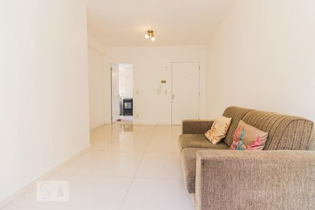 Sala de apartamento para alugar com 3 quartos, 70m² em Partenon, Porto Alegre