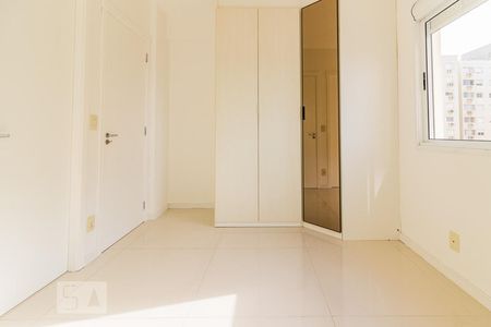 Dormitório de apartamento para alugar com 3 quartos, 70m² em Partenon, Porto Alegre