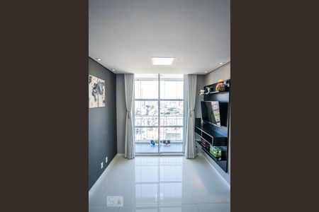 Sala de apartamento à venda com 2 quartos, 44m² em Quinta da Paineira, São Paulo