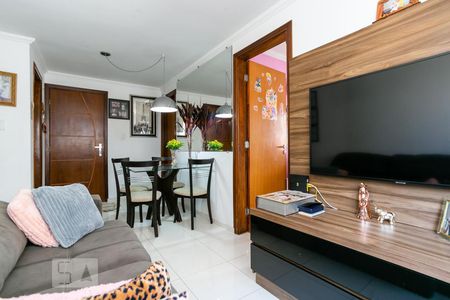 Sala de apartamento para alugar com 2 quartos, 42m² em Vila Zat, São Paulo