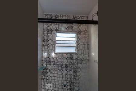 Banheiro de casa para alugar com 1 quarto, 40m² em Jardim Vila Formosa, São Paulo