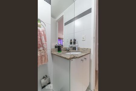 Banheiro Social de apartamento à venda com 4 quartos, 120m² em Pechincha, Rio de Janeiro