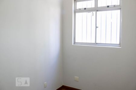 Quarto 1 de apartamento para alugar com 3 quartos, 69m² em Minas Brasil, Belo Horizonte