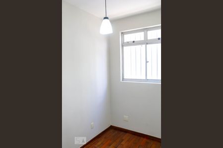 Quarto 1 de apartamento para alugar com 3 quartos, 69m² em Minas Brasil, Belo Horizonte