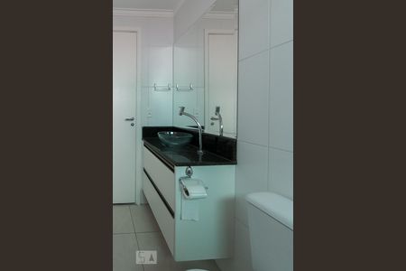 Banheiro de apartamento para alugar com 2 quartos, 52m² em Jordanópolis, São Bernardo do Campo