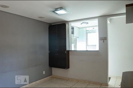 Sala de apartamento à venda com 3 quartos, 70m² em Buritis, Belo Horizonte