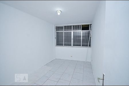 Quarto 1 de apartamento para alugar com 1 quarto, 60m² em Santa Rosa, Niterói