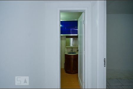 Banheiro Social de apartamento para alugar com 1 quarto, 60m² em Santa Rosa, Niterói