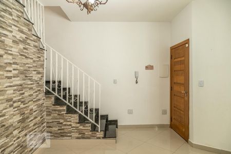 Sala de casa de condomínio para alugar com 2 quartos, 70m² em Vila Dalila, São Paulo
