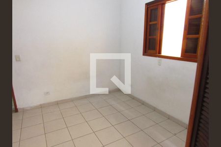 Quarto 2 de casa para alugar com 4 quartos, 290m² em Jardim Santa Rosa, Taboão da Serra