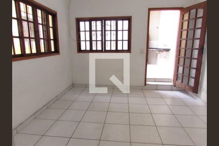 Quarto 1 de casa para alugar com 4 quartos, 290m² em Jardim Santa Rosa, Taboão da Serra