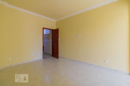 Sala de apartamento para alugar com 2 quartos, 80m² em Olaria, Rio de Janeiro