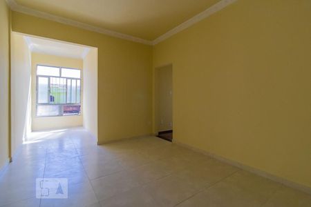 Sala de apartamento para alugar com 2 quartos, 80m² em Olaria, Rio de Janeiro