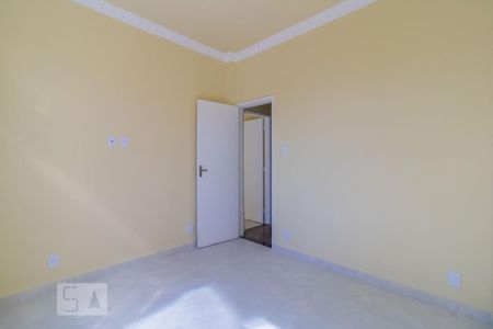 Quarto 1 de apartamento para alugar com 2 quartos, 80m² em Olaria, Rio de Janeiro